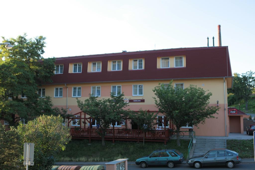 Penzion Mova Kadaň Buitenkant foto